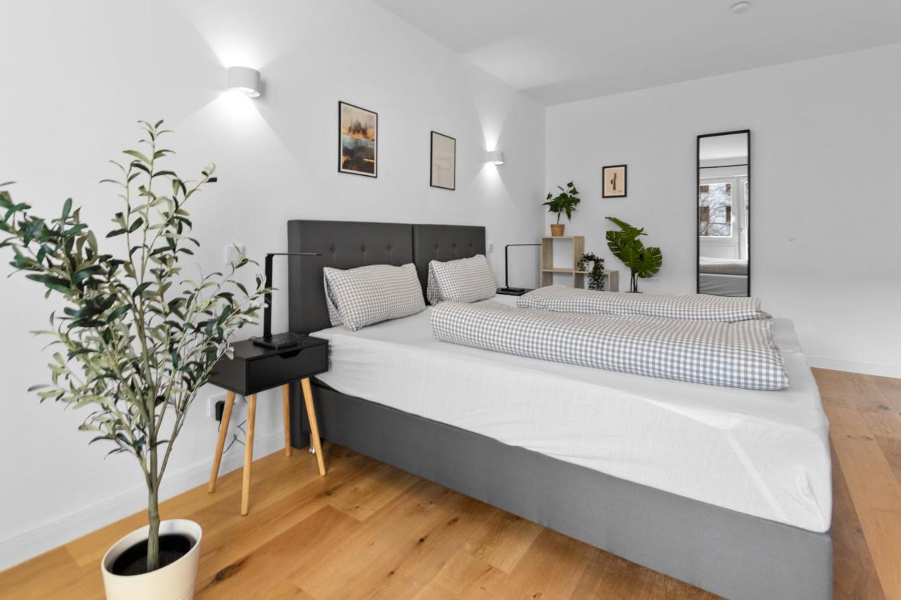 Flatista Homes - Hirschgarten Apartment München